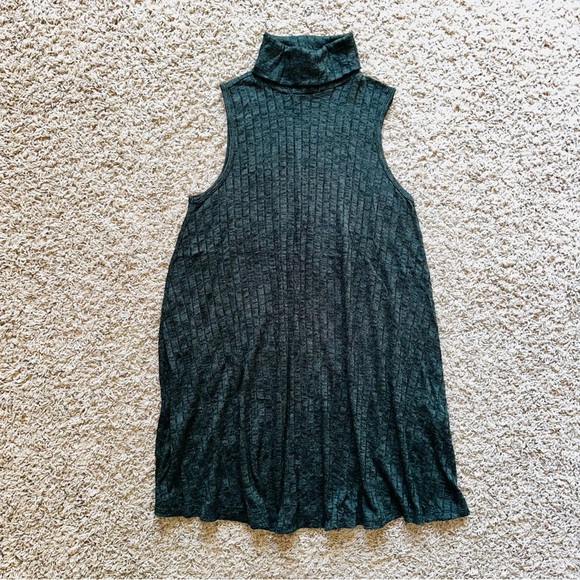 Ribbed Sleeveless Turtleneck Dress in Olive Green Medium M Forever 21 - Picture 1 of 6